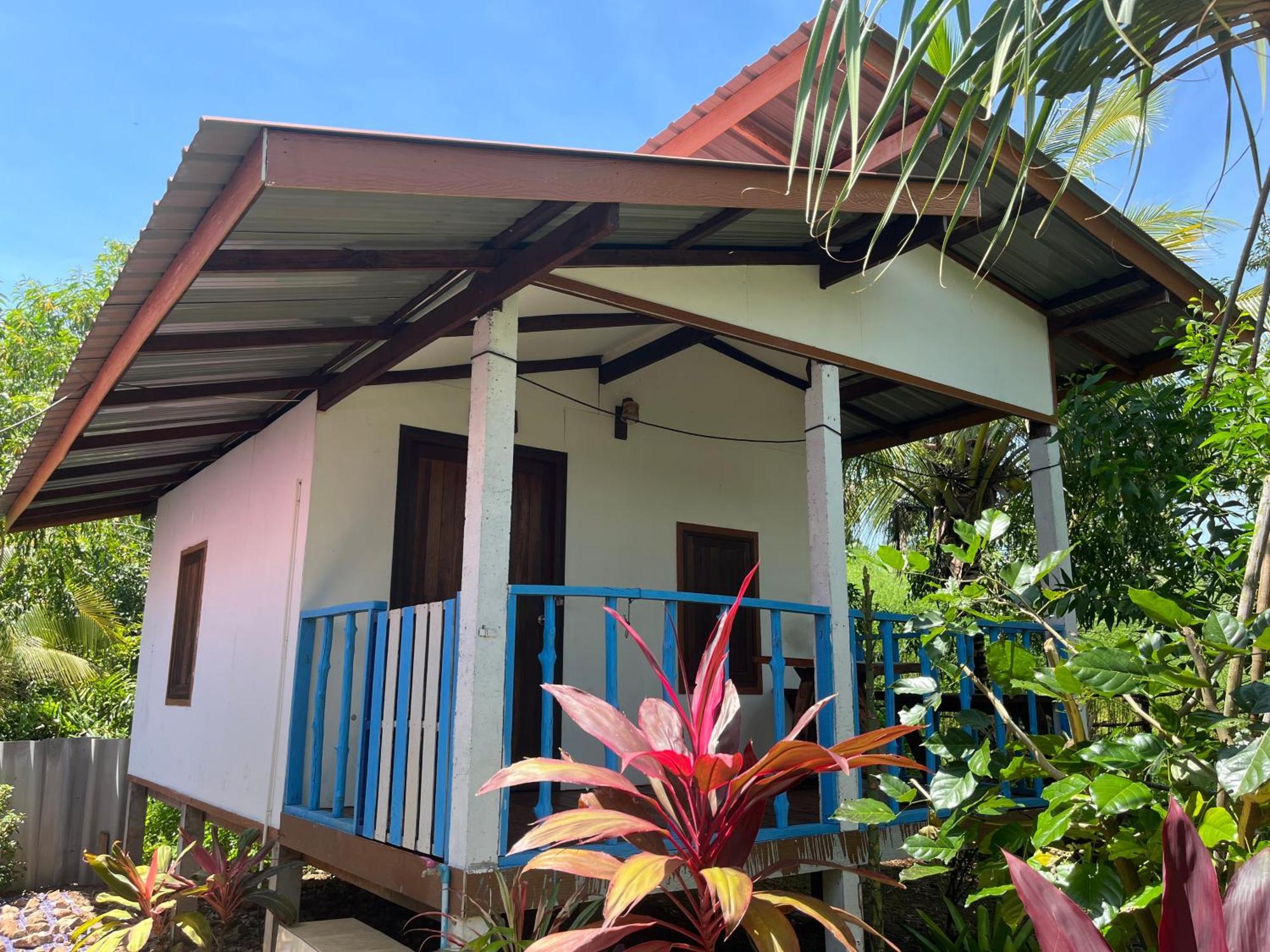Blue Sky Bungalow Koh Jum Exterior photo